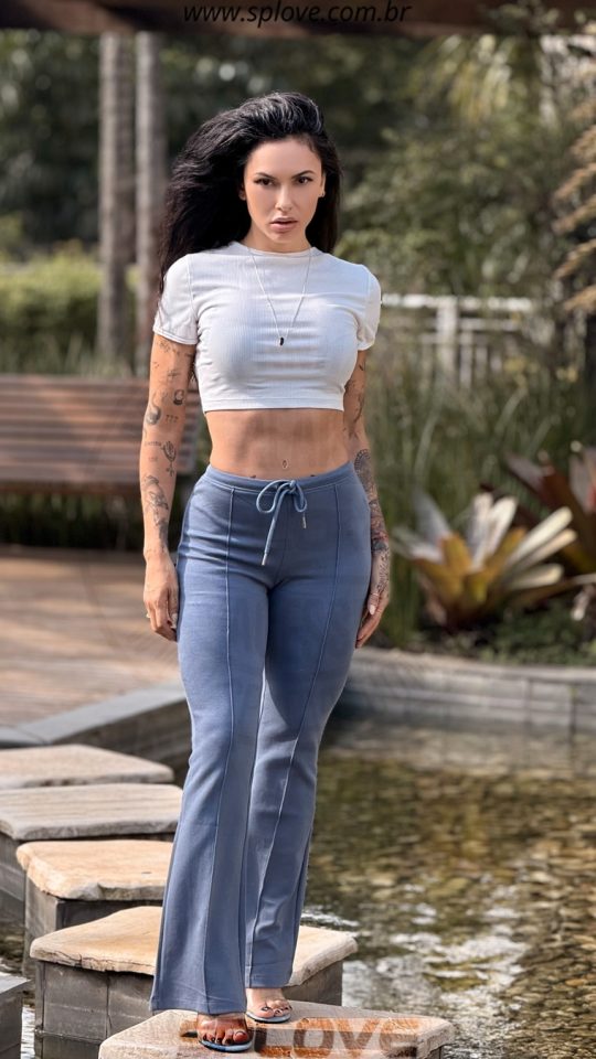 7232593ad5574f8ab2a79ad8879a9181